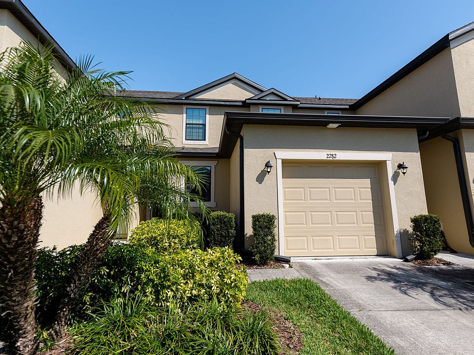 1st image of 2282 Seven Oaks Dr