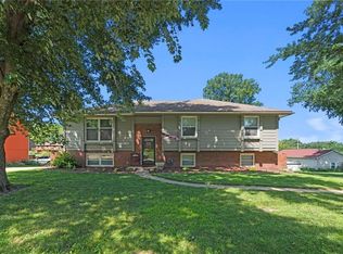 4010 W Haverill Dr, Saint Joseph, MO 64506