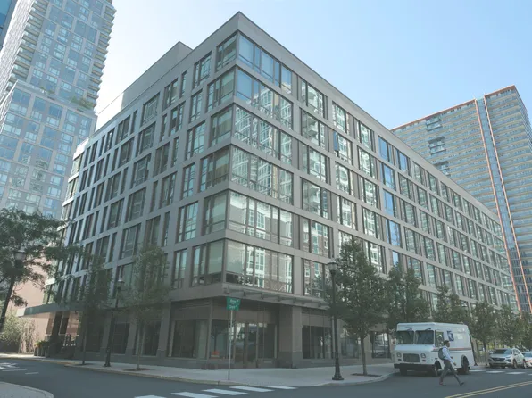 2 Shore Lane image 1 of 45