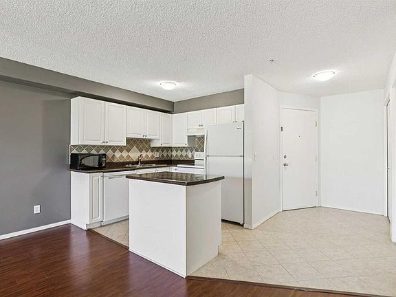 2nd image of 1000 NE Citadel Meadow Point NW #209