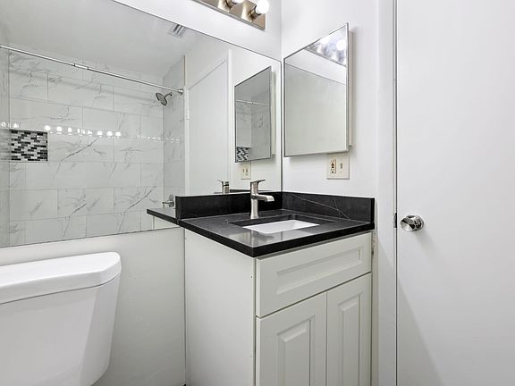 4th image of 4698 Lucerne Lakes Boulevard E #202