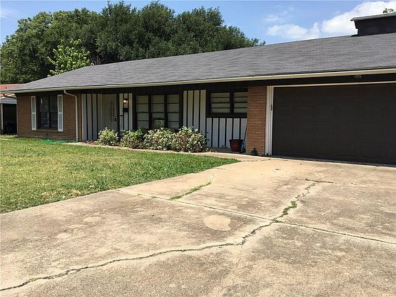 5th image of 5620 Trail Lake Dr