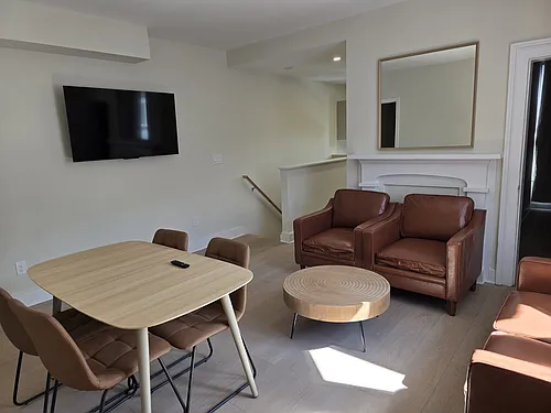 111 Howe St #2FR Photo 1