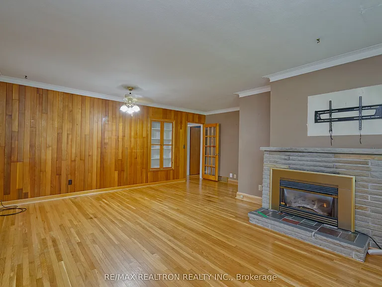 250 Meadow Rd — Photo 7