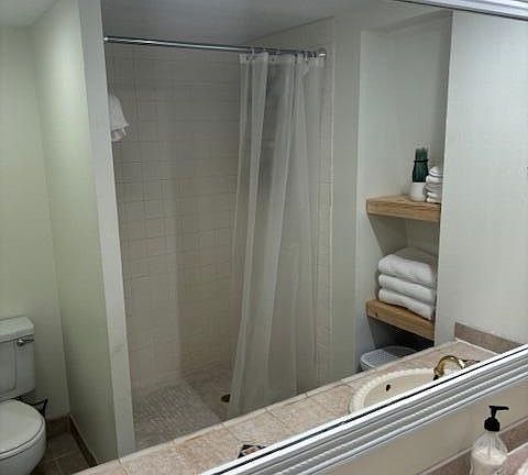 5th image of 5856 SE Riverboat Drive #323