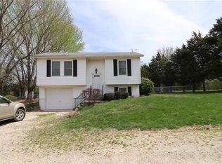 100 Pioneer Meadows Dr, Hillsboro, MO 63050