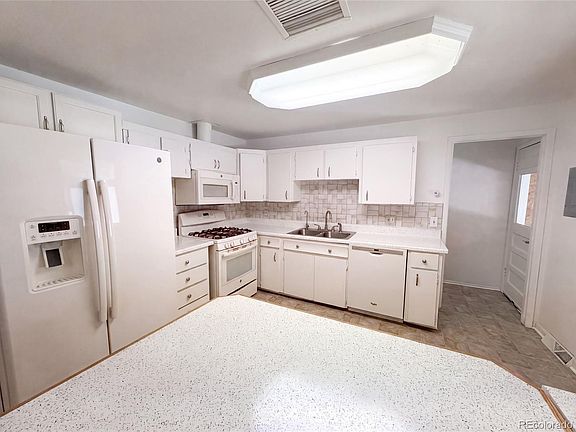 2nd image of 5667 Johnson Street