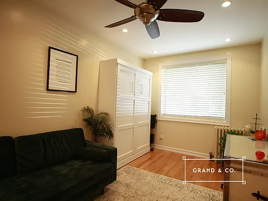 Rented by Grand & Co. | media 17