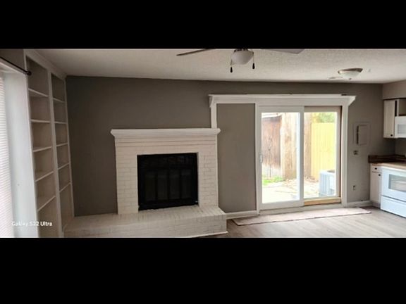 4th image of 4739 Greenlaw Dr