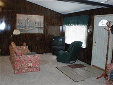 5th image of 1927 Byron Dr