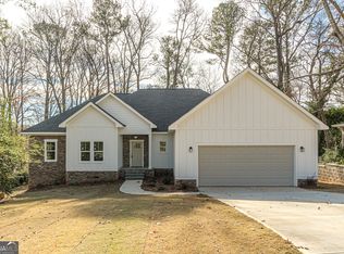5545 Woodland Dr, Douglasville, GA 30135