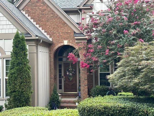 2nd image of 220 Turquoise Creek Dr