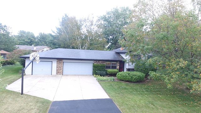 1st image of 474 Chicory St