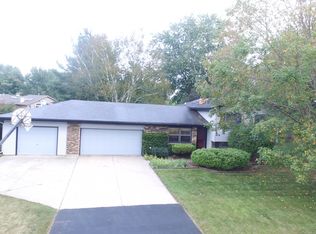 474 Chicory St, Machesney Park, IL 61115