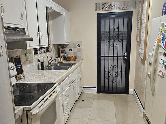 2nd image of 30 NW 189th Street