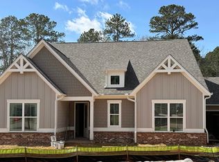 1421 Lake Dr, Greensboro, GA