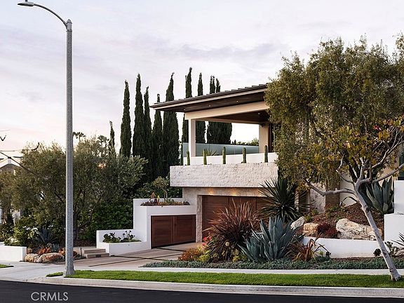 2nd image of 4512 Roxbury Rd