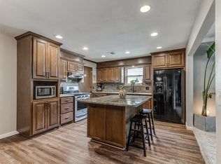 1105 Kouba Dr, Yukon, OK 73099