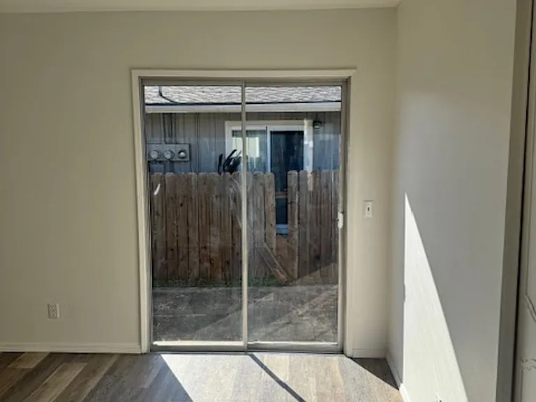 632 Berrydale Ave — Photo 5