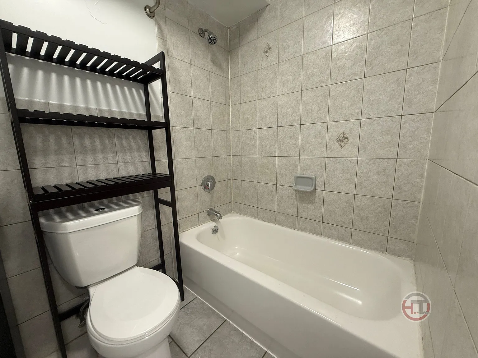 1 bed, 650 sqft, $2,483 — Photo 2
