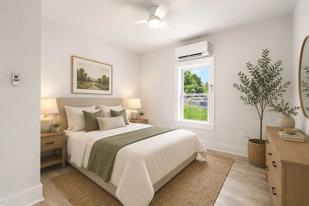 2 bed, 1.0 bath, 768 sqft, $2,300 — Photo 4
