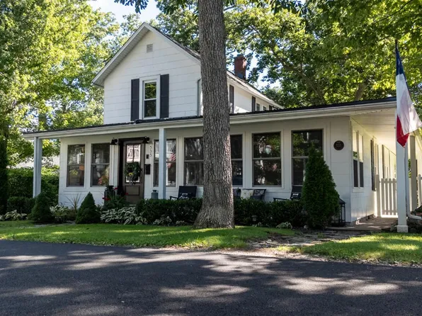 535 Elm Ave, Lakeside Marblehead, OH 43440