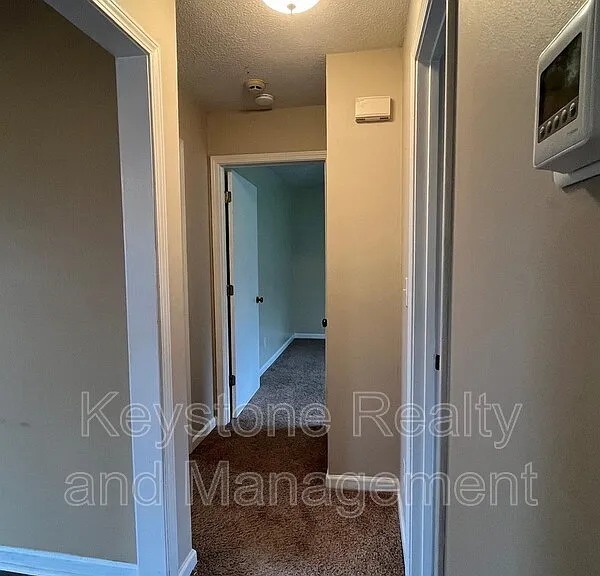 404 Sideline Dr — Photo 8