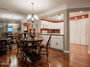 6 Rutland Ct, Red Bank, NJ 07701