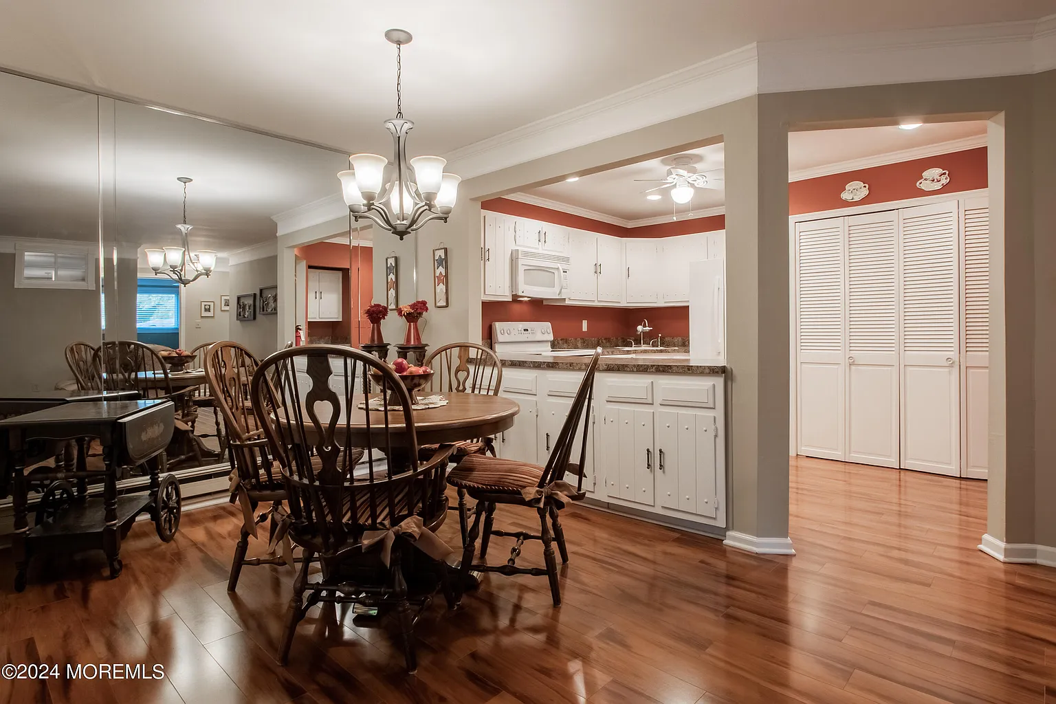 6 Rutland Court photo 1