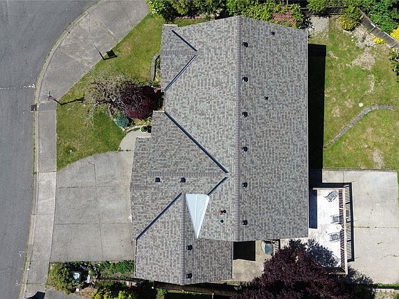 4th image of 7601 69th Street NE