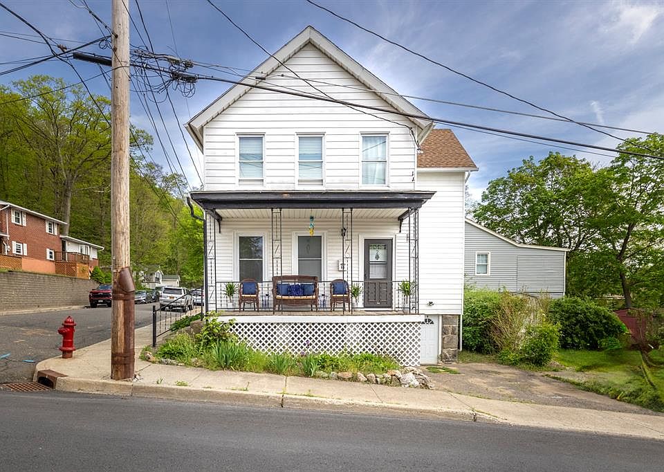 1st image of 50 Drew Ave #1