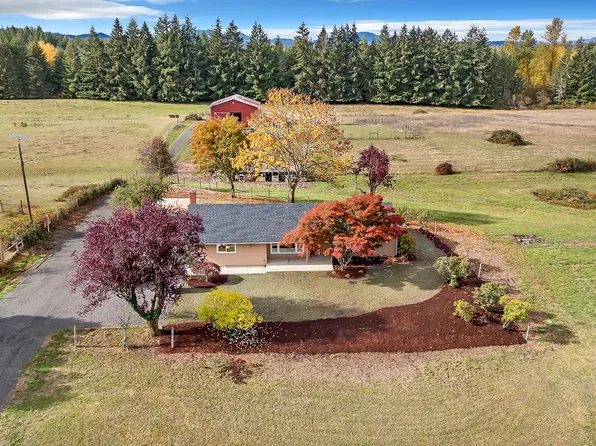 26860 Pickens Rd, Eugene, OR 97402