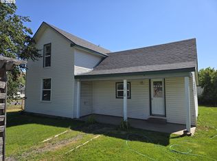 305 N Douglas St, Wallowa, OR 97885