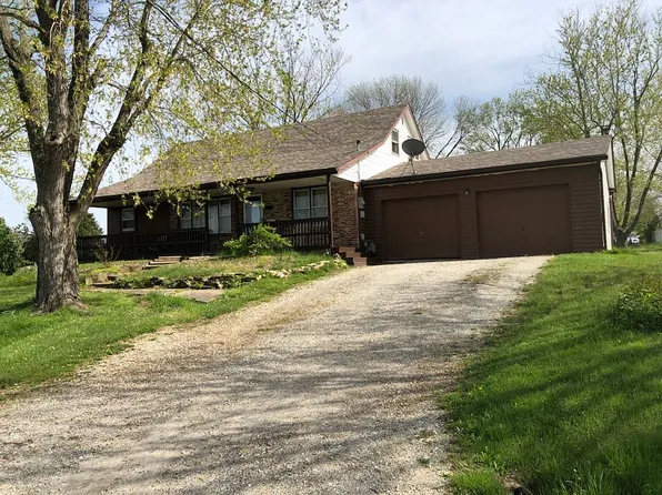 1308 Bradley Ln, Fulton, MO 65251