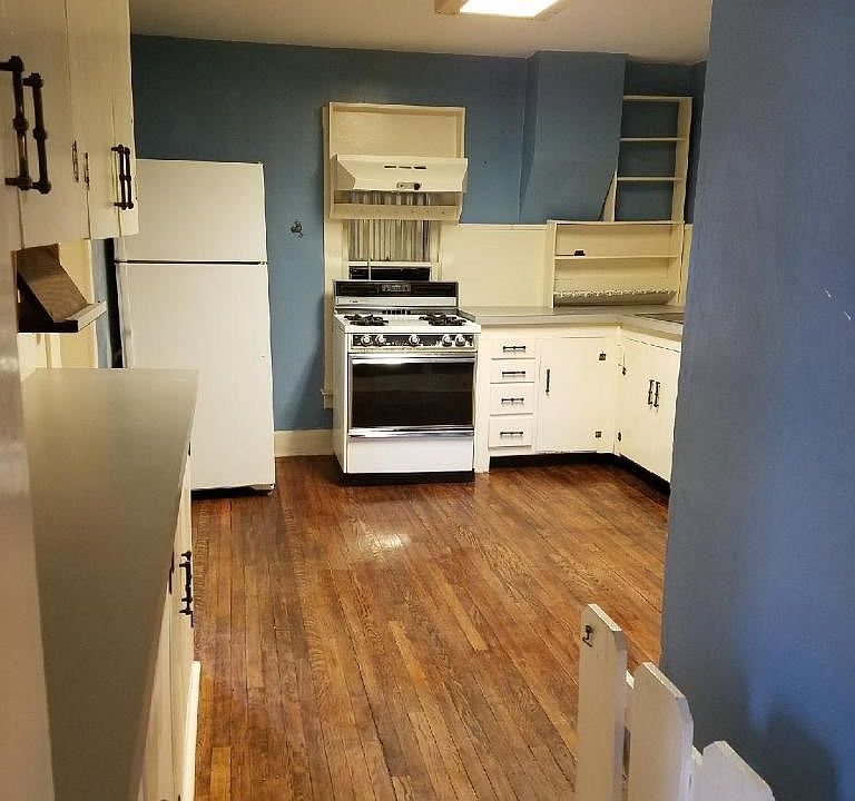 10690B1B-211A-487B-AD23-F7E49BF3BA98