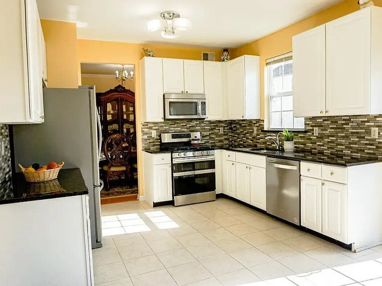 291 Morning Glory Dr — Photo 10