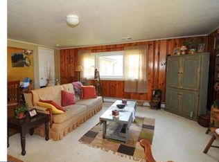 840 Mount Airy Rd, Collegeville, PA 19426