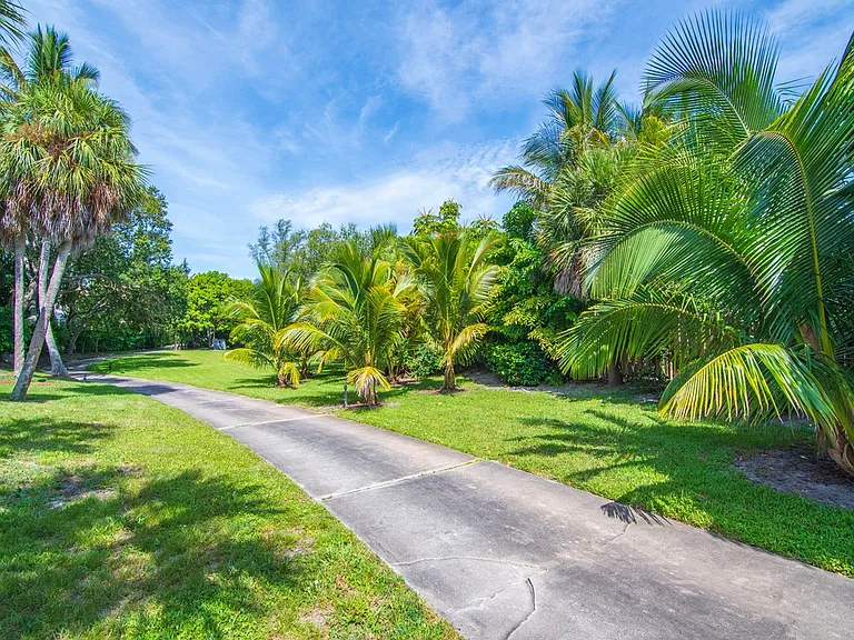 1635 S Highway A1A — Photo 55