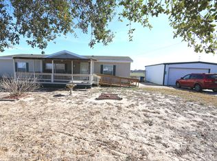 133 Oak View, La Vernia, TX 78121