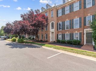 43803 Water Bay Ter, Leesburg, VA