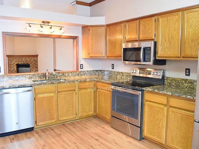 310 Cobb Island Ct — Photo 22