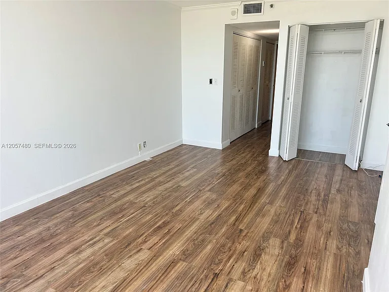 7601 E Treasure Dr #2104 — Photo 33