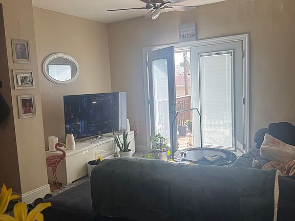 5th image of 8942 S Blackstone Ave