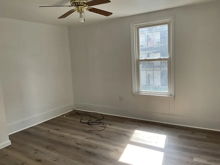 320 Main St #2 — Photo 6