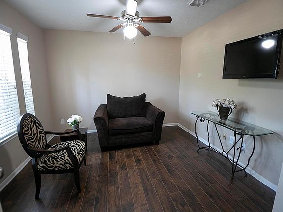 5th image of 2703 Glencullen Ln
