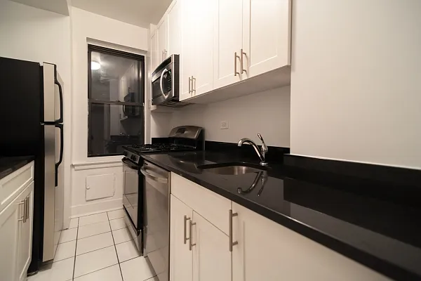 Rented by Citi Habitats | media 25