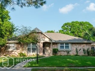 10007 Braes Forest Dr, Houston, TX 77071