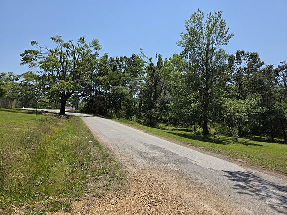 2nd image of 377 County Road 8301