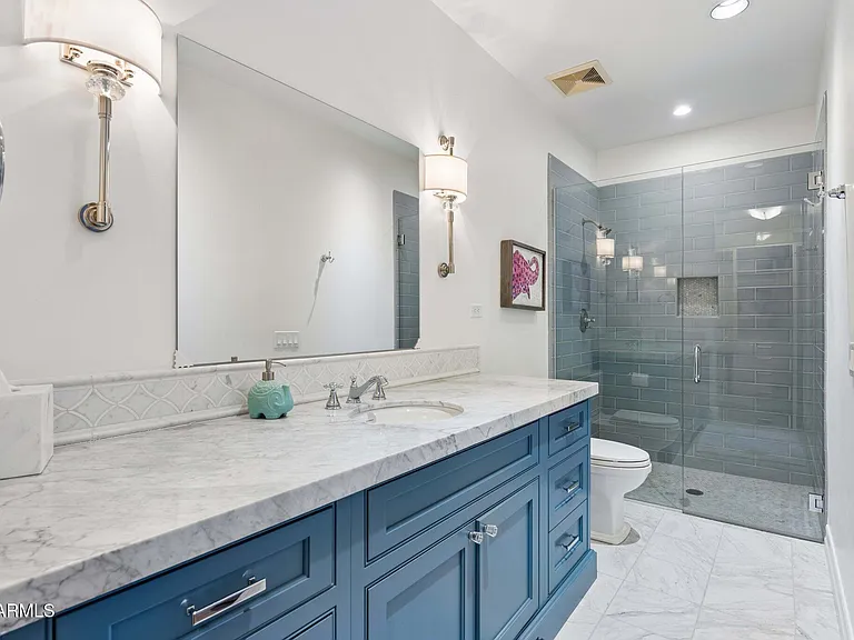 4202 N 64th St — Photo 52