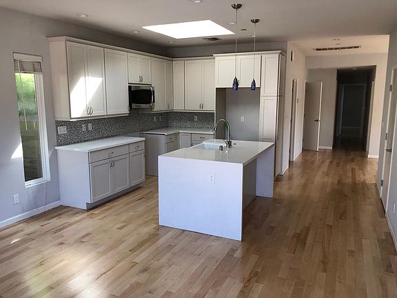 3rd image of 4141 Tilden Ave